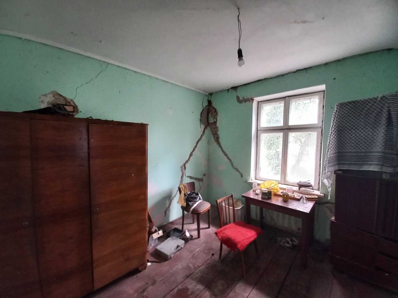 Житловий будинок та земельна ділянка 12 сот., м. Кам'янка-Бузька