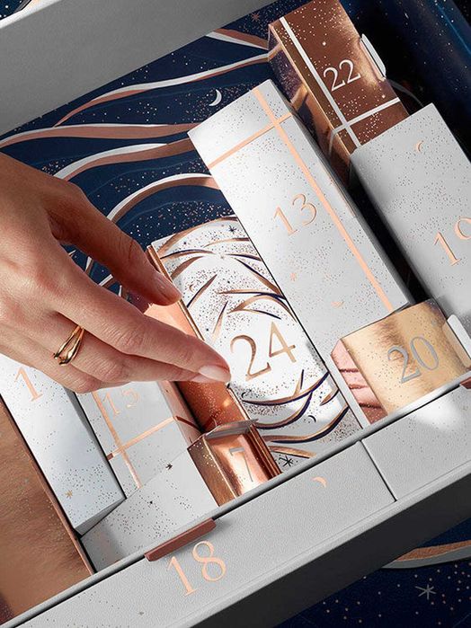 Kuferek toaletka szafka kosmetyczka kalendarz Lancome DIY