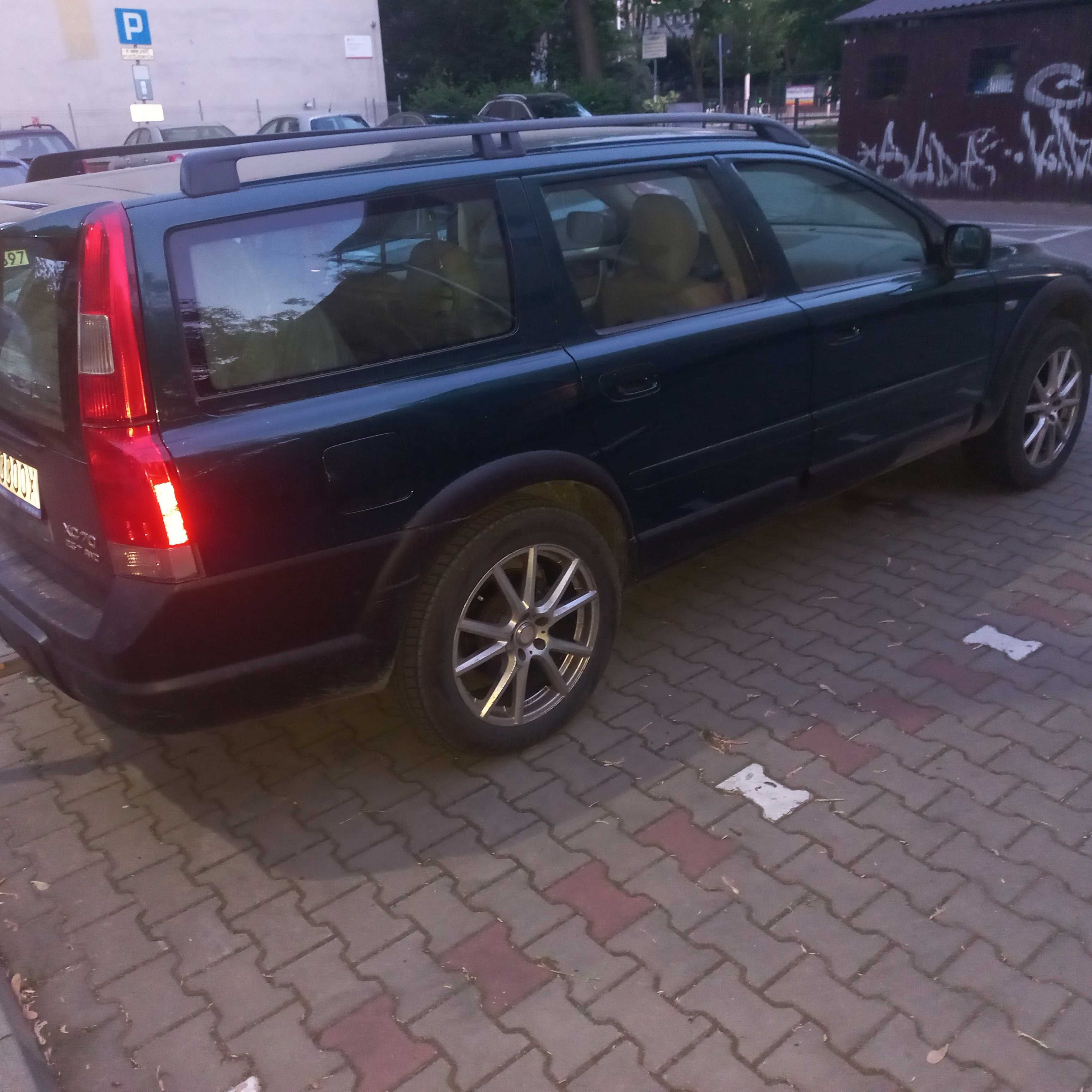 Volvo XC70, 2,5t benzyna AWD