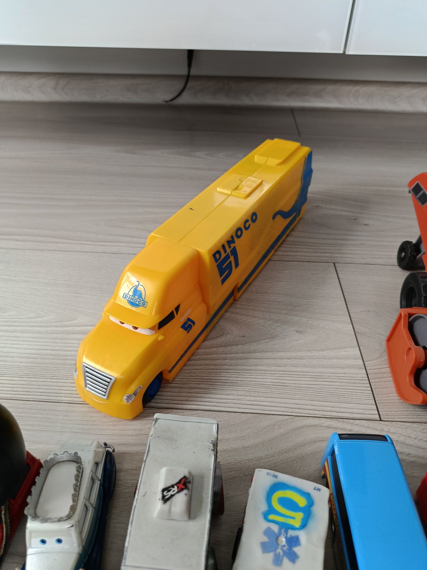 Samochodziki metalowe autka Zygzak McQueen Auta Cars