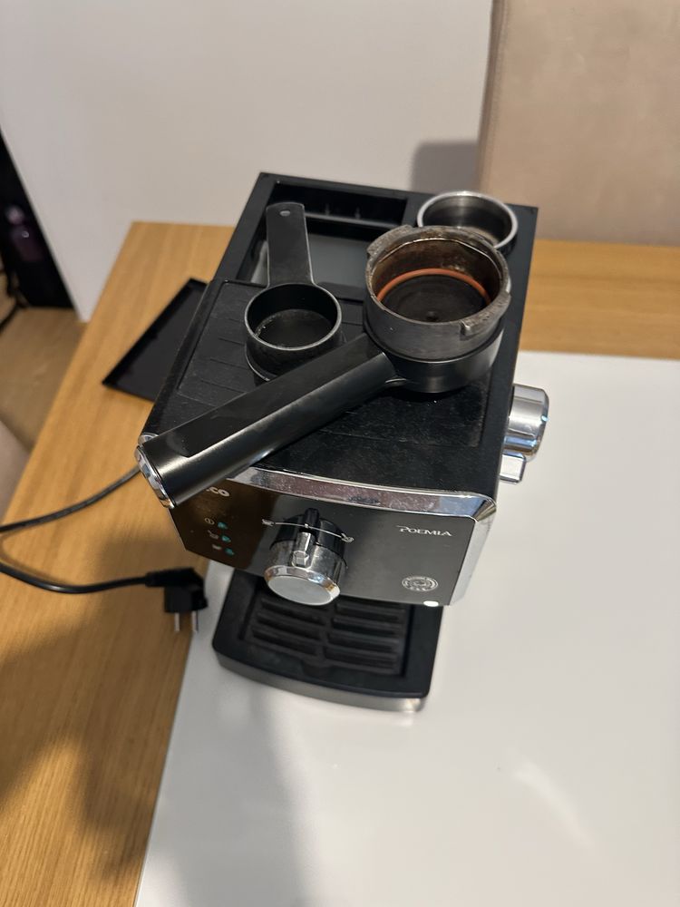 Máquina de café Saeco Poemia HD8423
