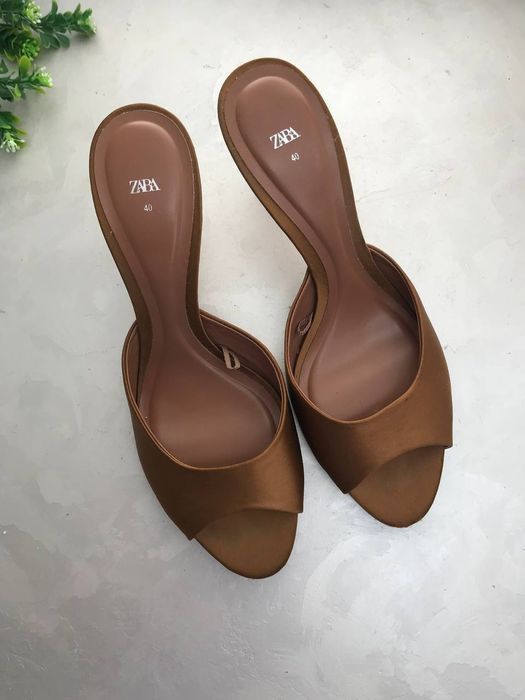Мюлі zara. Босоножки женские 40 р. Босоніжки. Шлепанцы