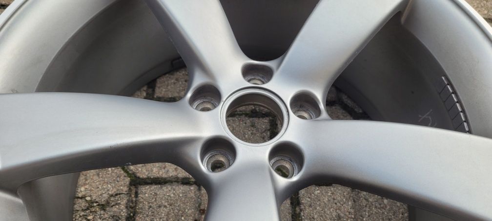19" Audi Rotor 8T0 Jedna Pojedyncza Sztuka 9x19" et33