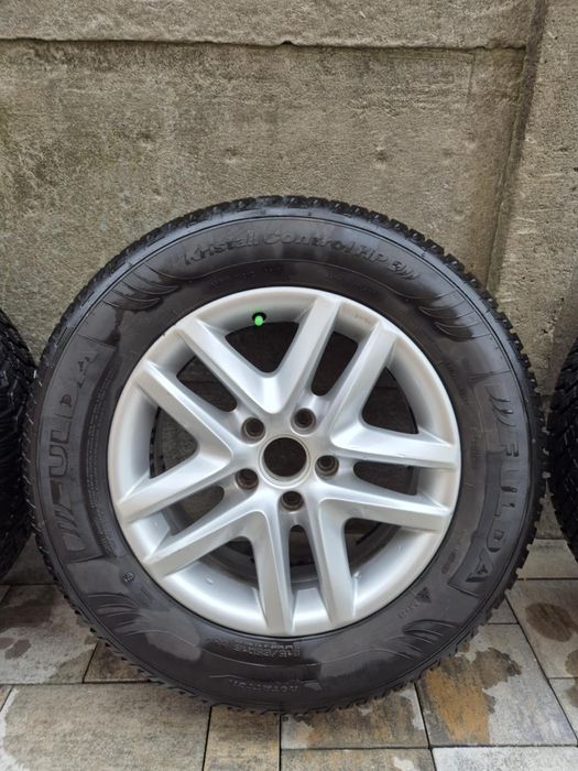 Alufelgi z oponami zimowymi 215/65 R16