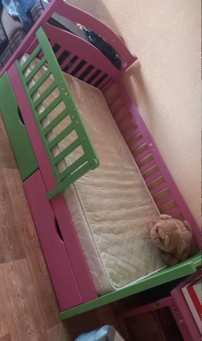 Ліжко дитяче дерево матрац в подарунок