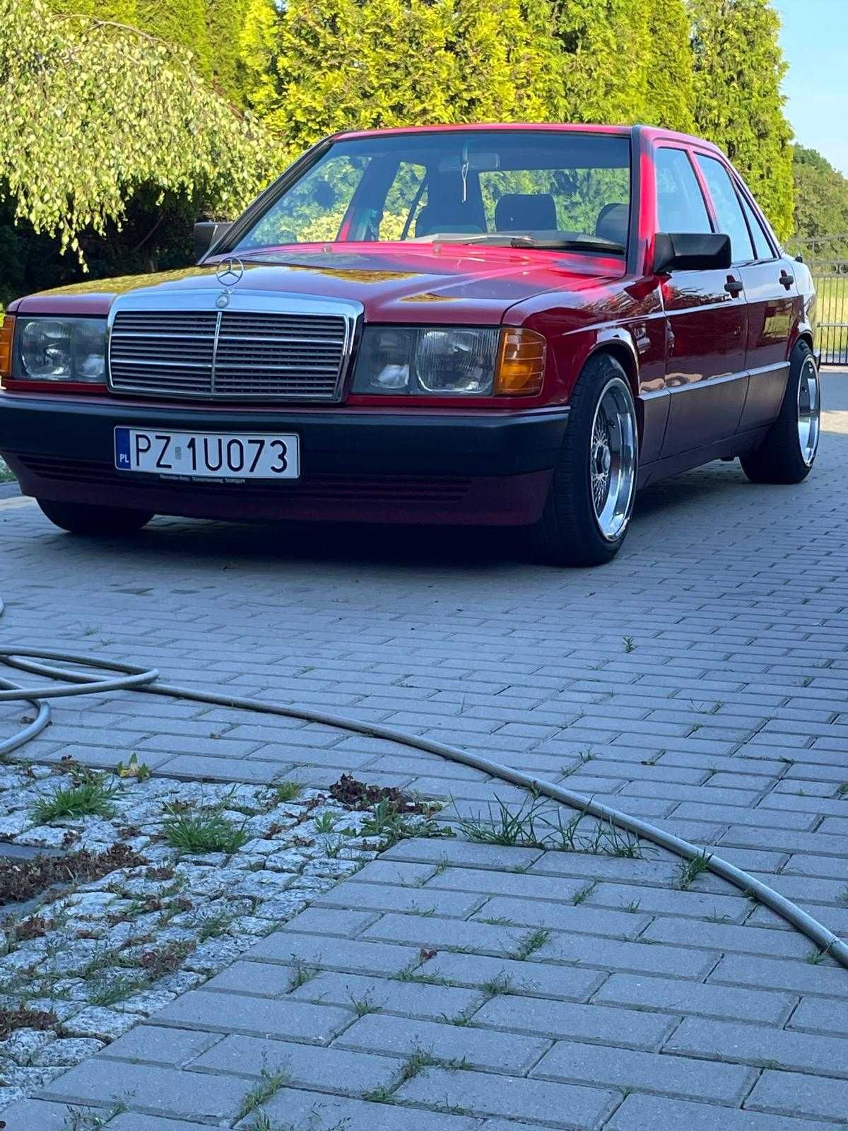 Sprzedam Mercedes-BENZ 190