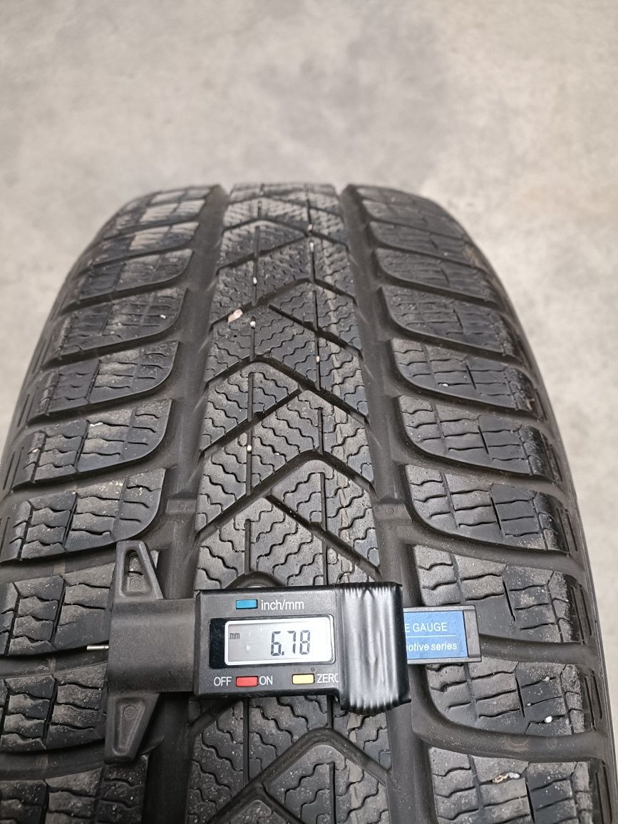 Opona zimowa Pirelli Sottozero 3 215/55R17 94H