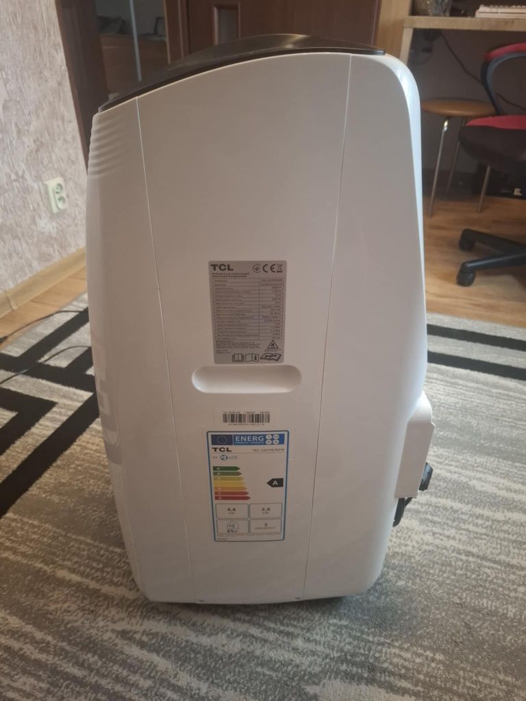 Klimatyzator przenoMam na sprzedaż nowy  Klimatyzator przenośny TCL 4,