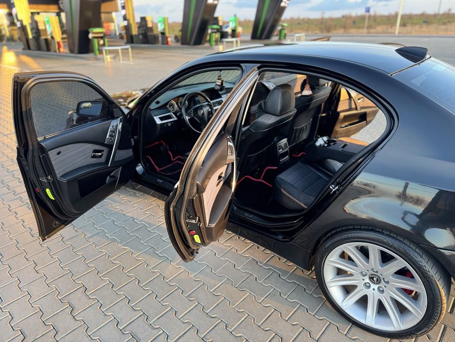 BMW-E60 ,520i , Автомат ,2004 год !