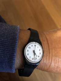 Relógio swatch preto