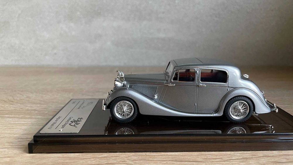 Jaguar Mark IV 1945 silver (Century Dragon) 1/43 1:43