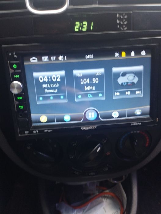 Продам автомагнітолу pioneer 2din 7"