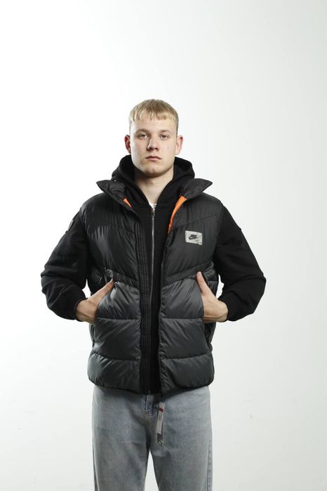 Жилетка Nike Storm Fit Windrunner/ жилет найк шторм фіт прімалофт