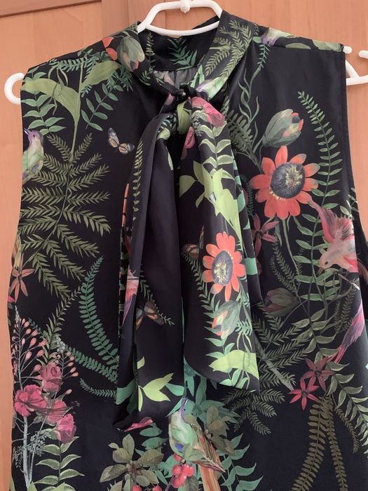 Жіноча кофтинка , Б/У