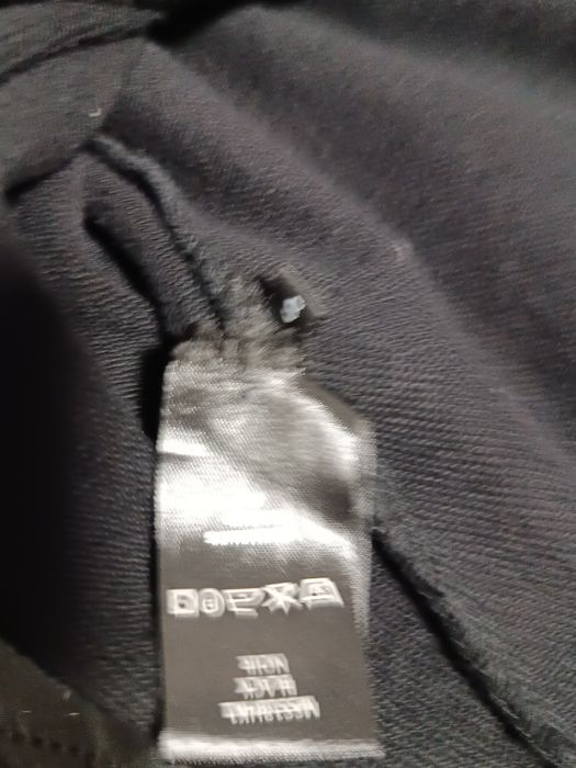 vetements restricted