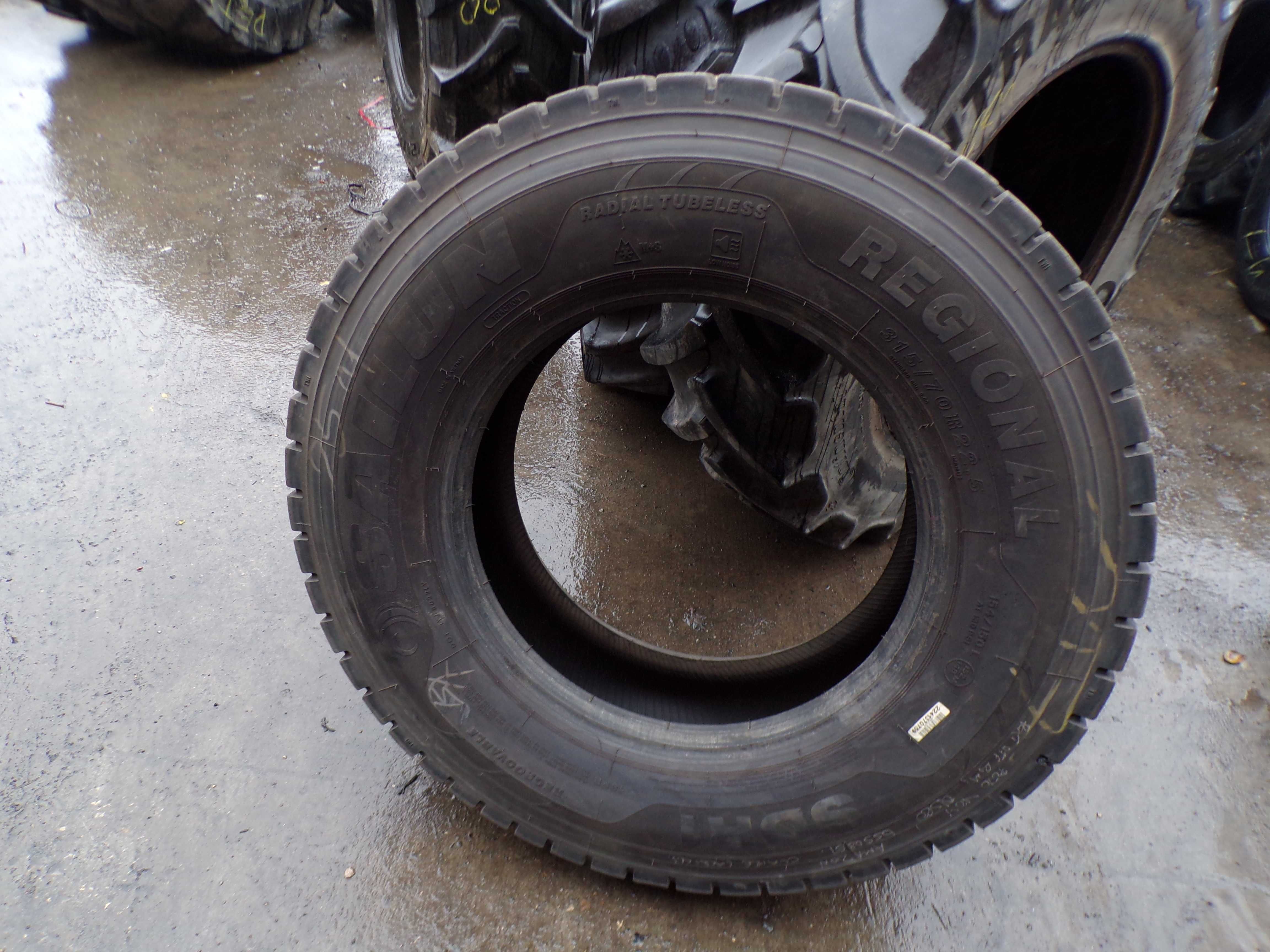 opona 315/70R22.5 SAILUN SDR1 (700 netto)