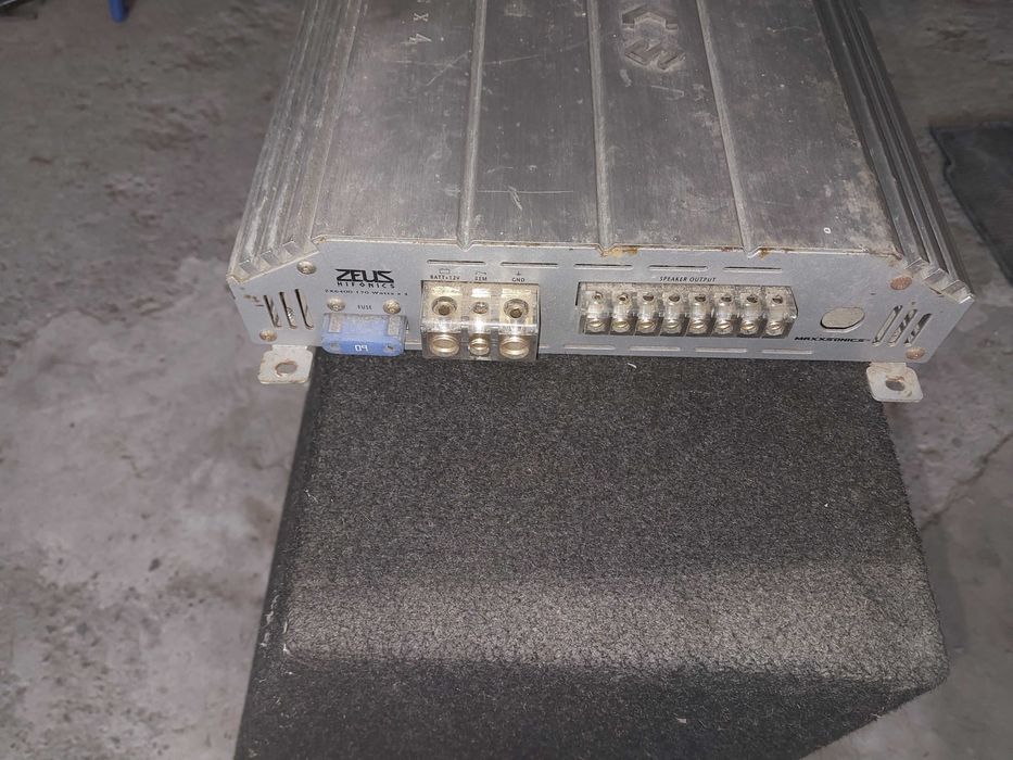 Wzmacniacz Hifonics Zeus ZX6400 razem z Tuba Basowa 500W