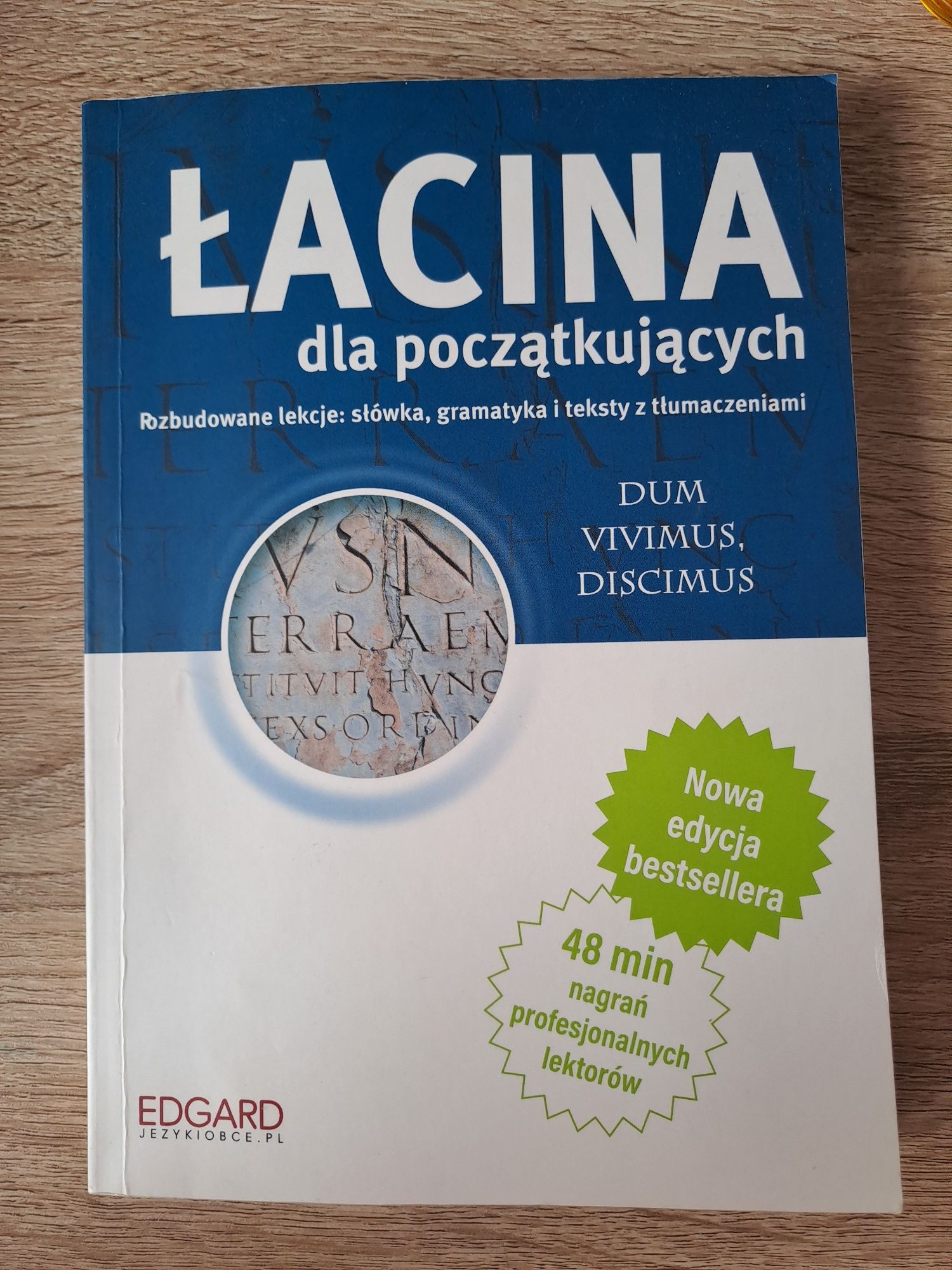 Łacina - książka + tablice łacińskie + skrypt z ćwiczeniami