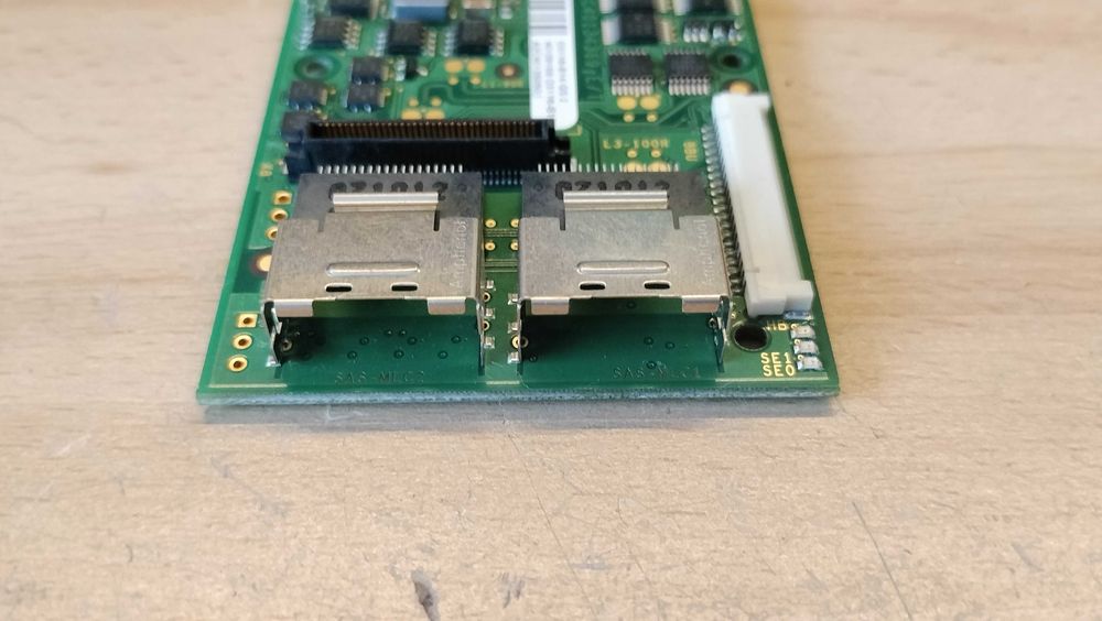 Karta LSI SAS 6Gb Gigabit SFF-8087 Fujitsu D3116 1GB Cache RAID FBU