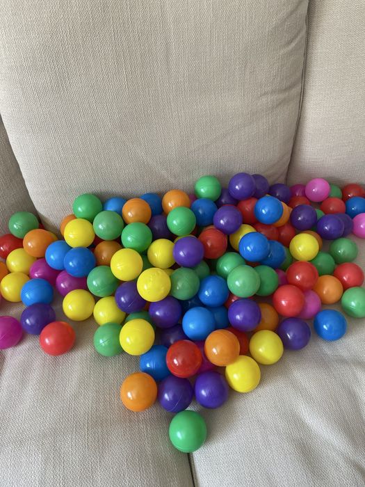 150 Bolas de plástico macio para piscina de bolinhas.