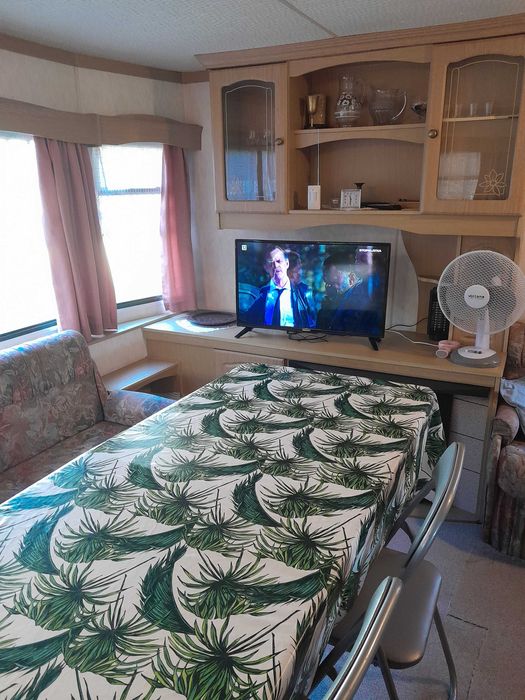 Działka budowlana z domkiem