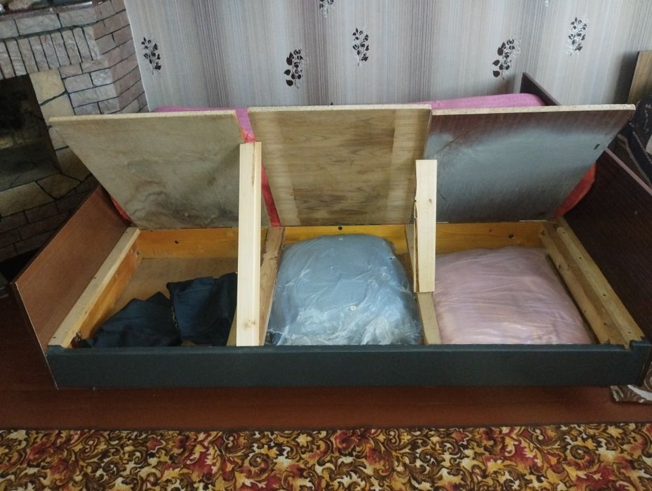 Ліжко двуспальне