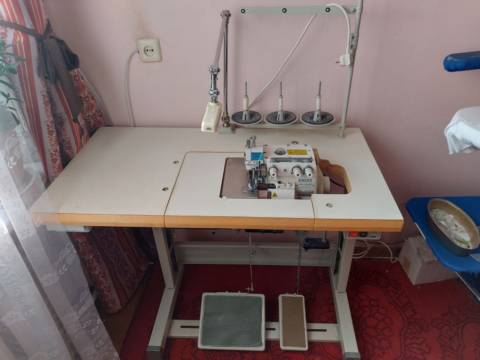 Продам швейної оборудование