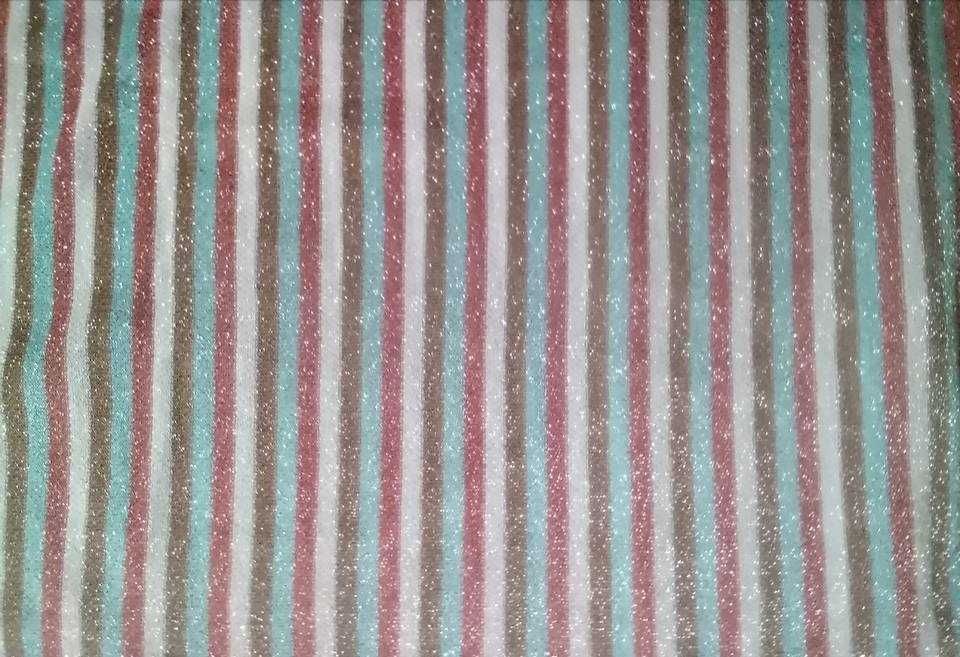 Kupon materiału na wizytowa kreacje.