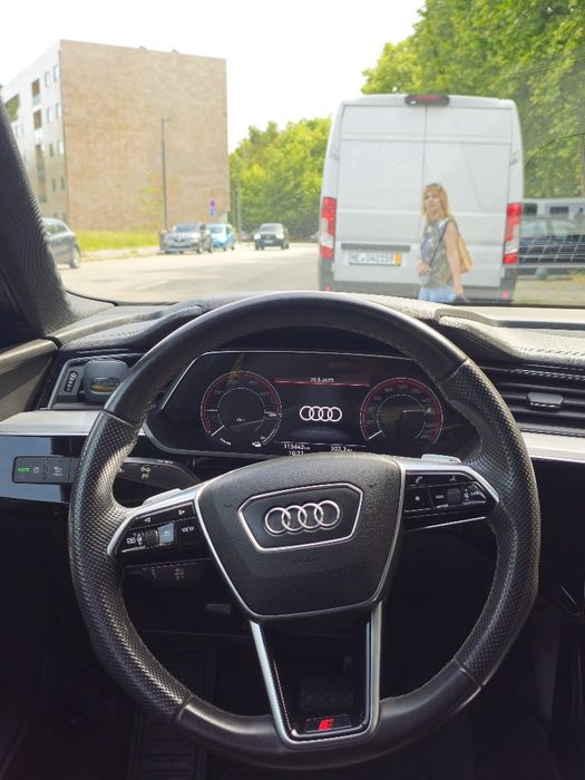 etron 55 quattro s line