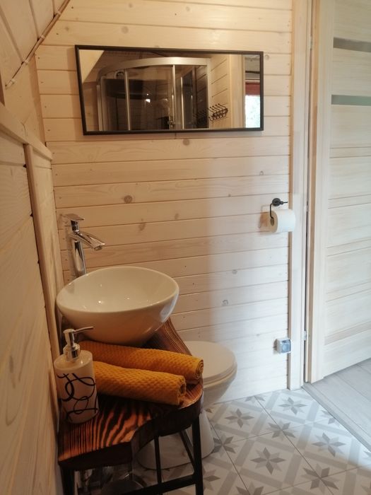 Domek na kaszubach z jacuzzi,Mały ale uroczy, lasek,wakacje,klima