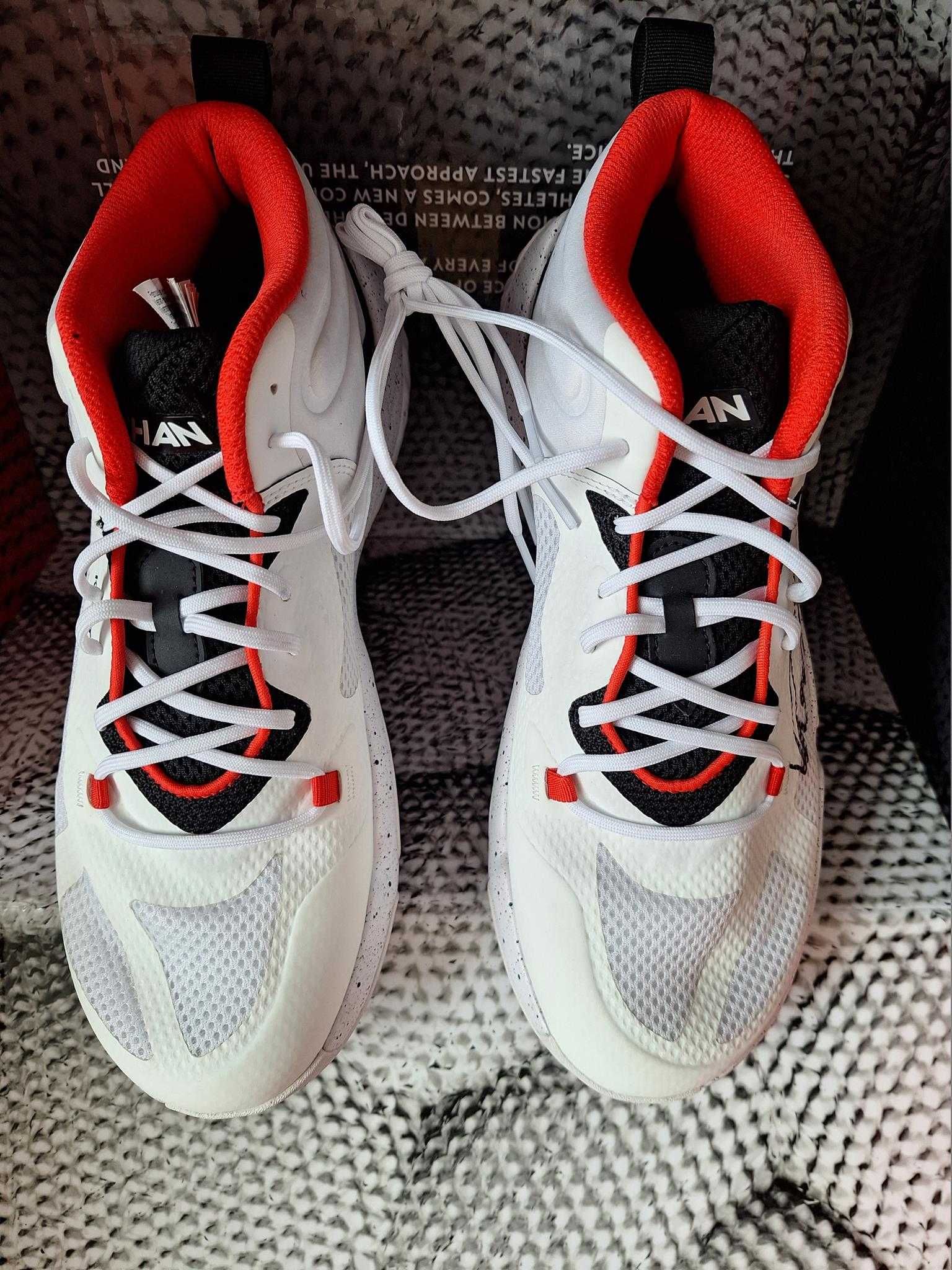 Buty do siatkówki Kipsta VB900, Jakub Kochanowski (autograf) r. 42