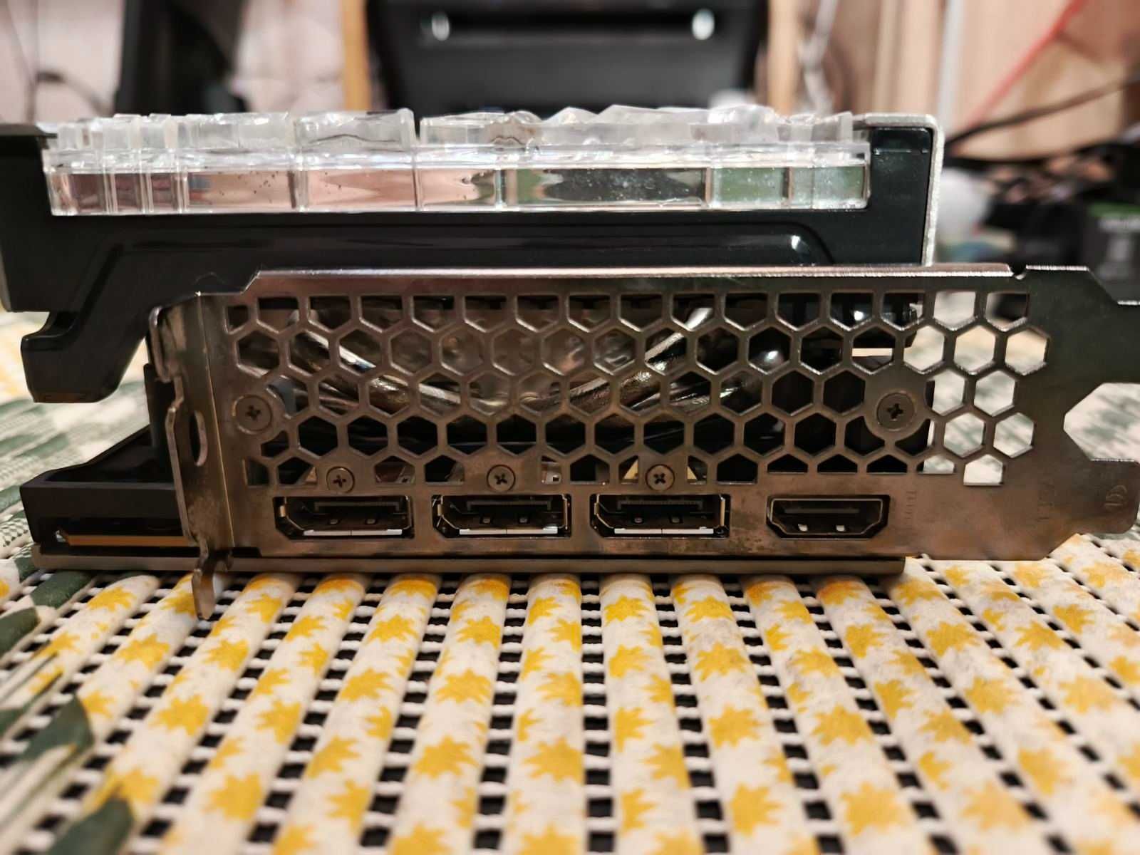 Отличная мощная видеокарта GF RTX 3080 GAMEROCK 10G GDDR6X 320bit