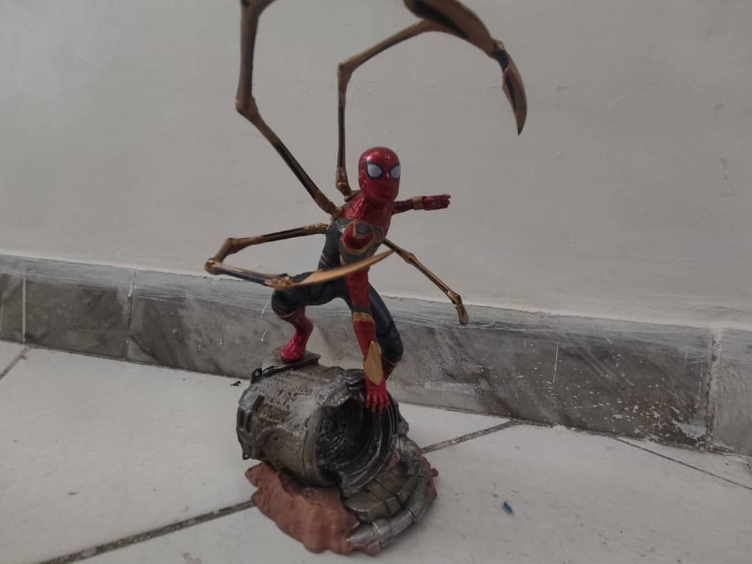 Spider man figure marvel