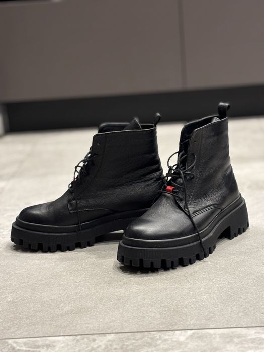 Продам демисезонные ботинки