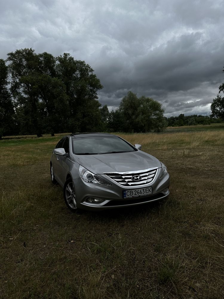 Hyundai Sonata 2011