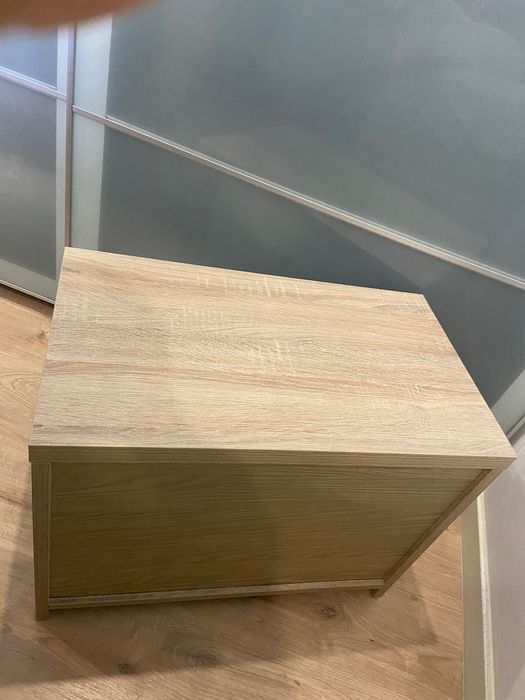 Mesas de cabeceira branco e carvalho natura, como novas