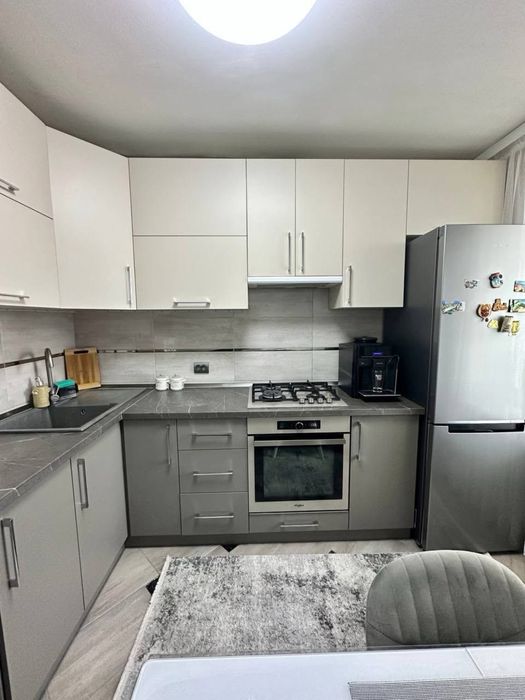 ПРОДАЖ 2-кімнатної квартири в самому центрі пр. Соборності