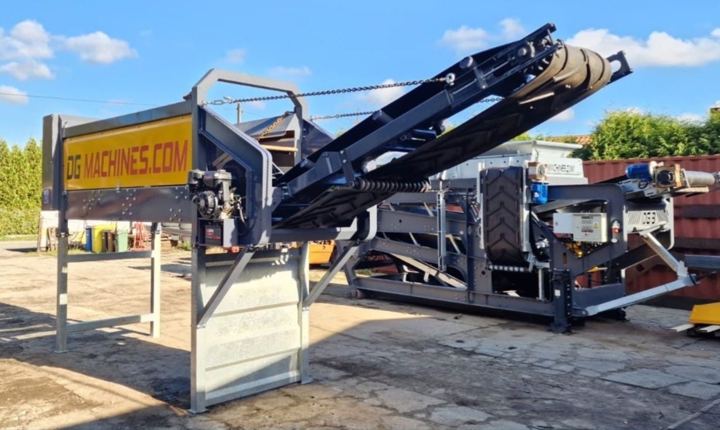 DG MACHINES producent przesiewaczy. TREX300S sieje mokry towar, ziemia