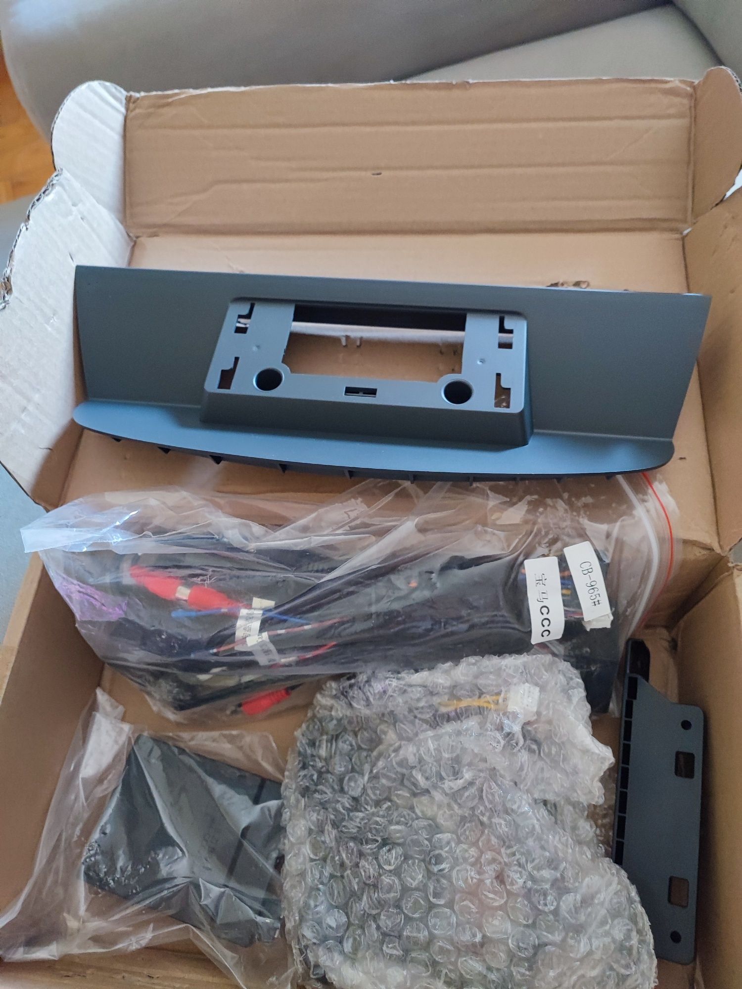 Radio android BMW 5 F10/F11 520i 525i 528i  + 2 kits de montagem