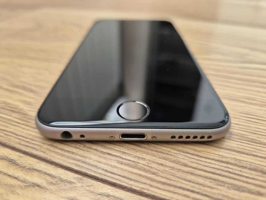 iPhone 6 32GB space gray