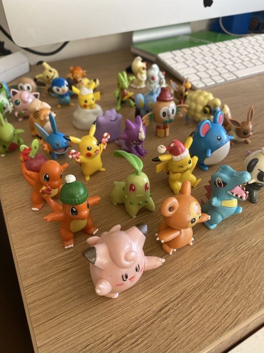 Figurki pokemon stan dobry
