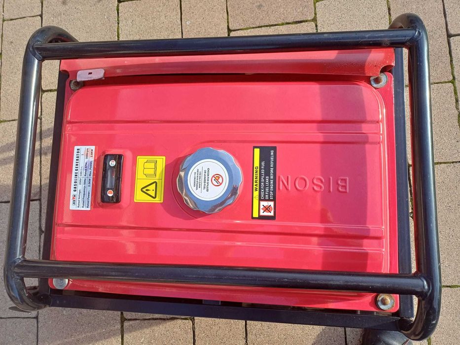 Agregat prądotwórczy AVR 2,5 KW na kółkach