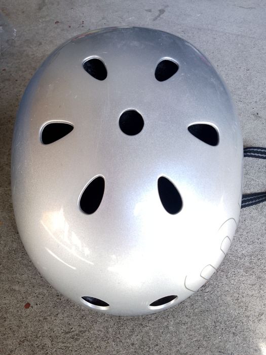 Tanio solidny kask 420g M-ero 53-57cm rower,skateboard,rolki,hulajnoga