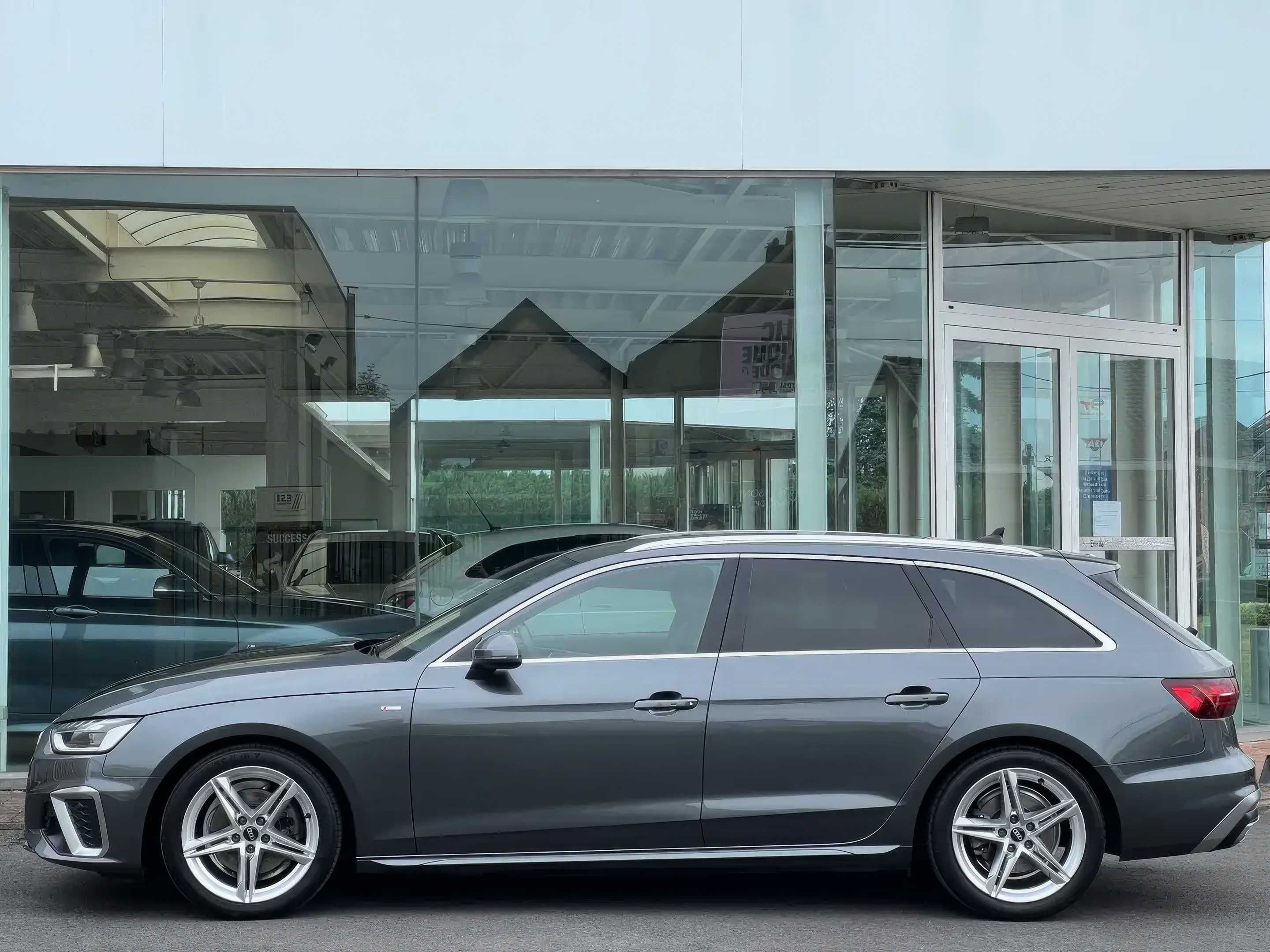 2022 Audi A4 Avant 2.0 TFSI Quattro