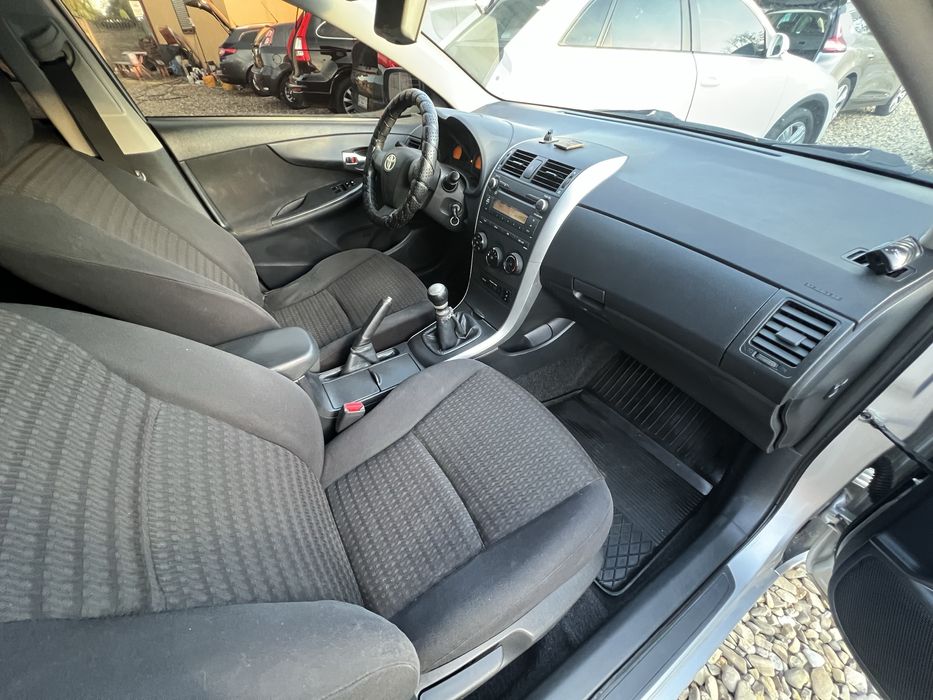 Тойота корола ціла у рідній фарбі машина варта вашої уваги