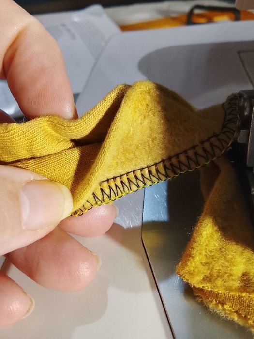 Швейна машина оверлок 4 нитки ЮКІ МО-51-е