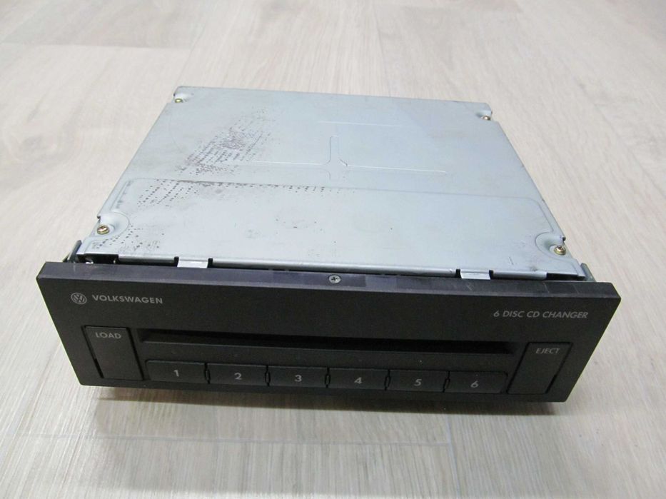 VW PASSAT B5 ZMIENIARKA CD 6 PLYT 3B7035110