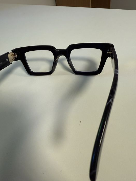 Czarne stylowe okulary