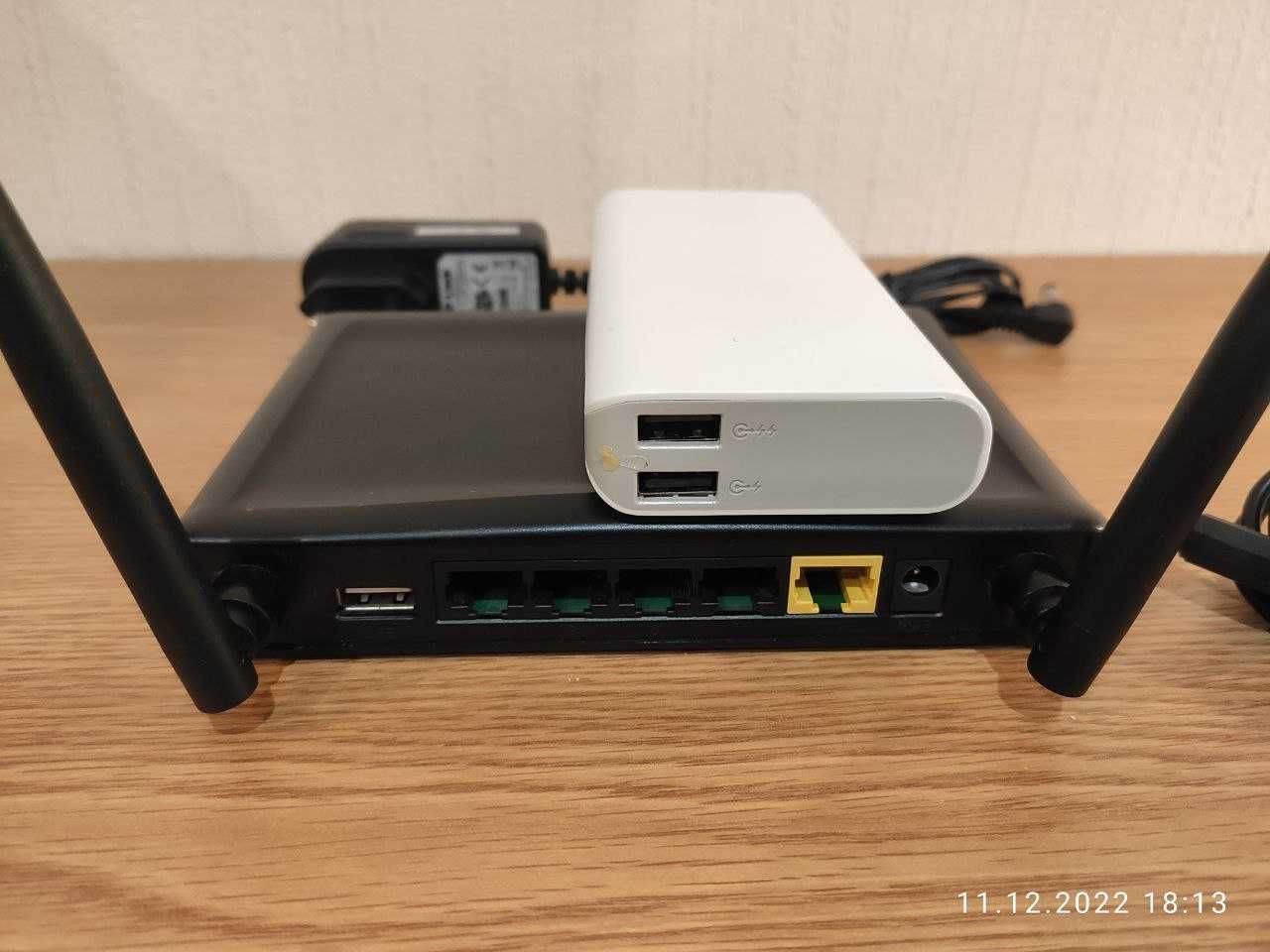 Роутер D-Link Dir 620 + PowerBank 10000 mAh +кабель (все працює разом)