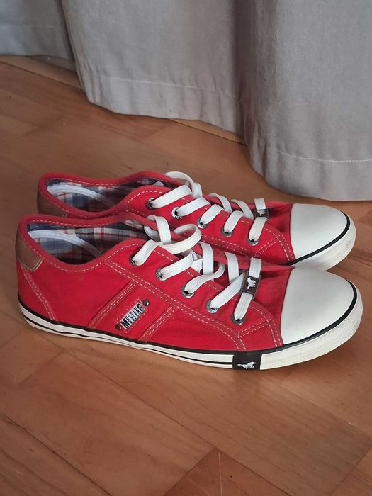 Trampki Mustang - nowe bez metki